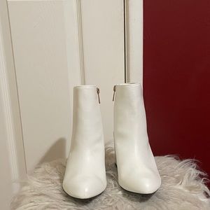 Cute white booties!!